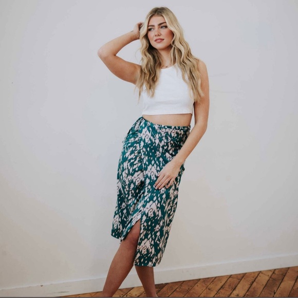 Everly Wrap - Picture 3 of 3